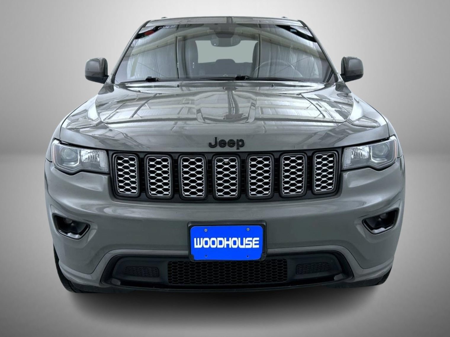 Used 2022 Jeep Grand Cherokee Laredo X AWD/4WD image 2