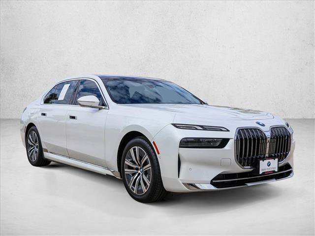 Used 2024 BMW i7 eDrive50 RWD image 3