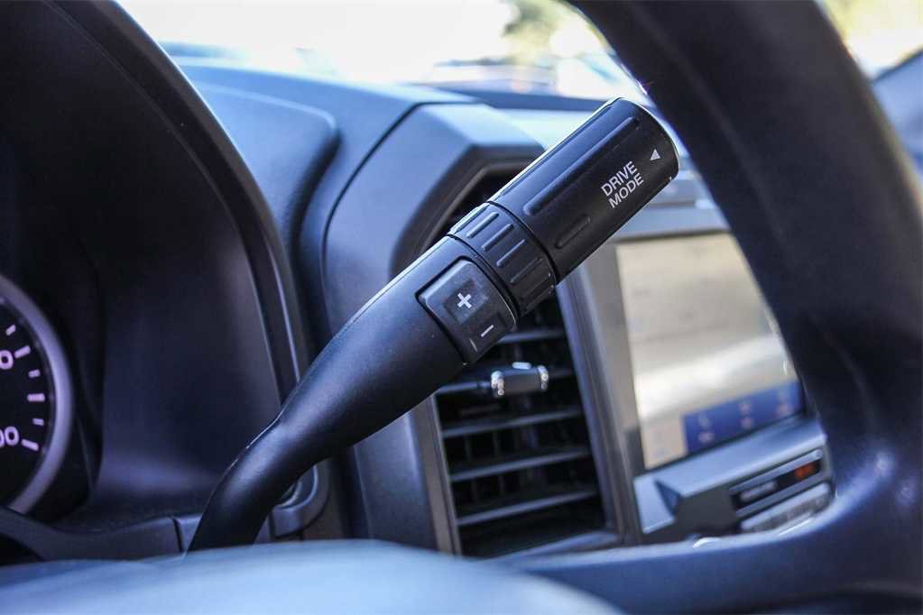 Used 2022 Ford F250 XL w/ Power Equipment Group image 19