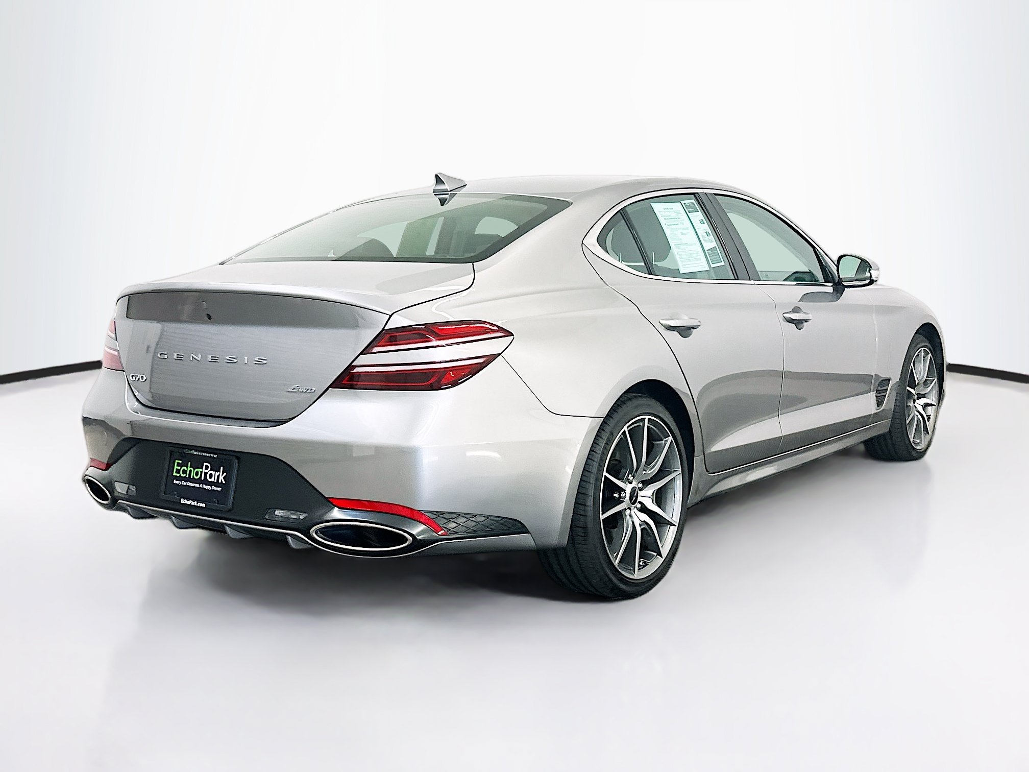 Used 2025 Genesis G70 2.5T AWD/4WD image 9
