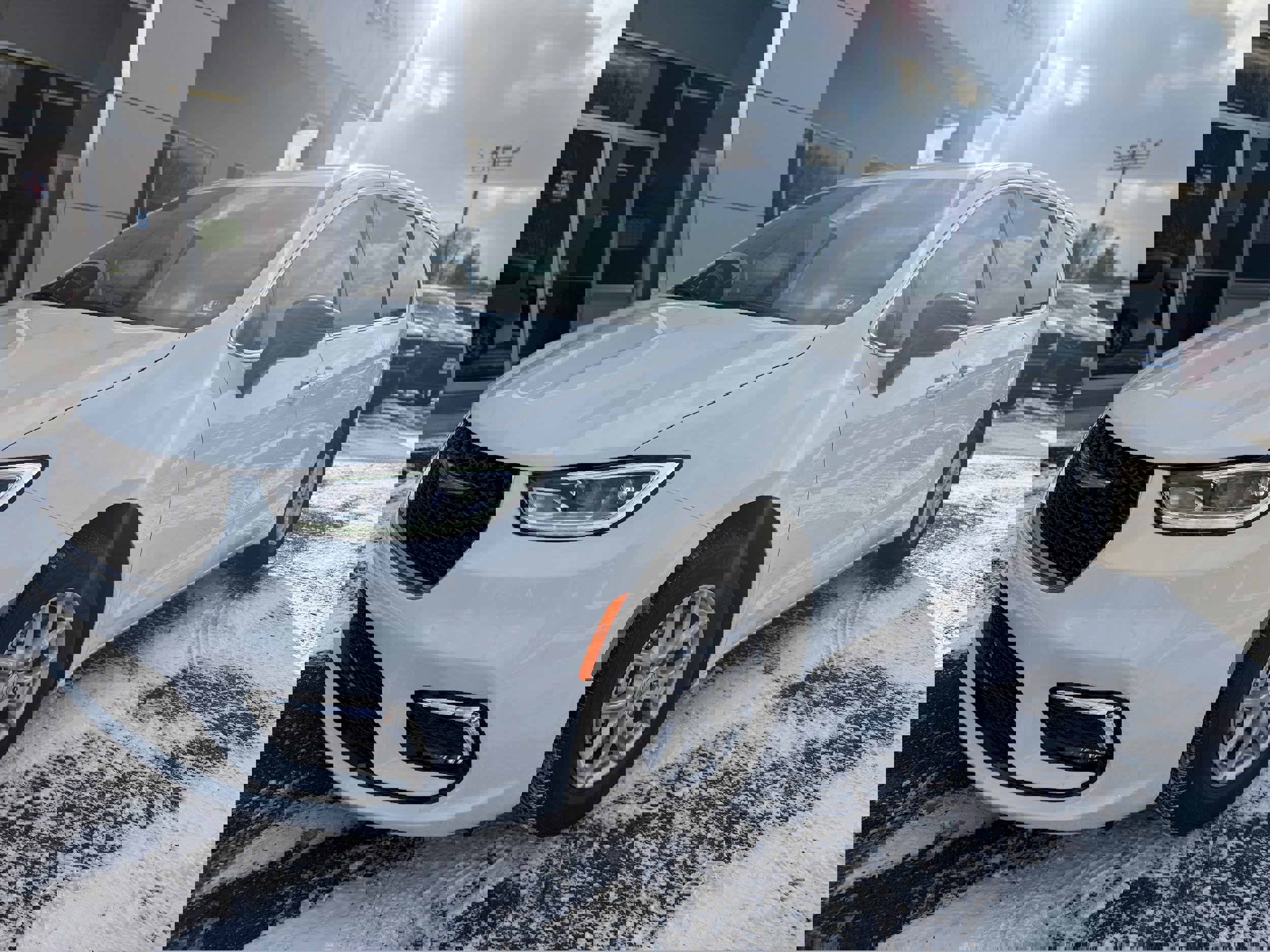 New 2026 Chrysler Pacifica Select image 4