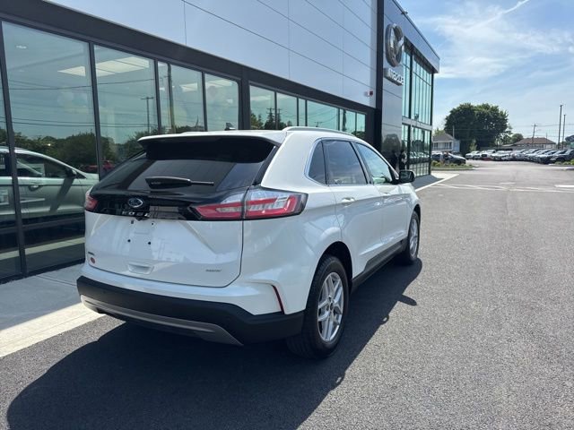 Used 2023 Ford Edge SEL w/ Convenience Package AWD/4WD image 3