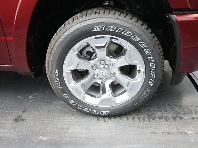 New 2026 RAM 1500 4x4 Crew Cab image 40