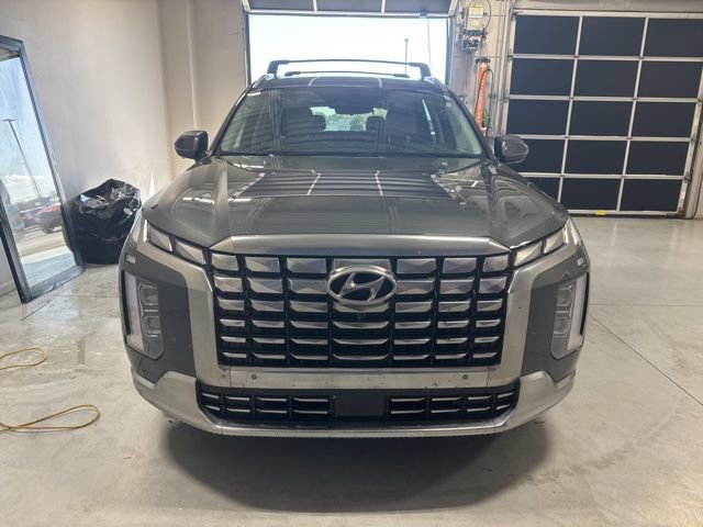 Used 2023 Hyundai Palisade Calligraphy image 3