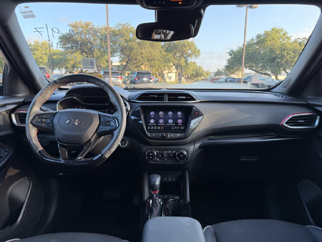 Used 2023 Chevrolet TrailBlazer RS w/ Convenience Package FWD image 17