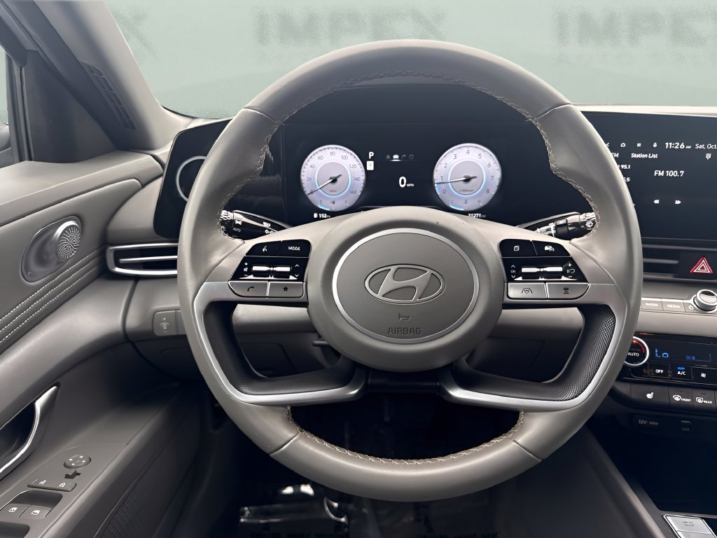 Used 2025 Hyundai Elantra SEL FWD image 13