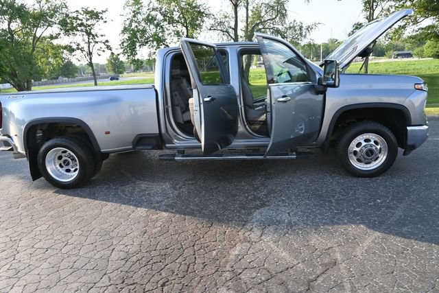 Used 2024 Chevrolet Silverado 3500 LTZ AWD/4WD image 37