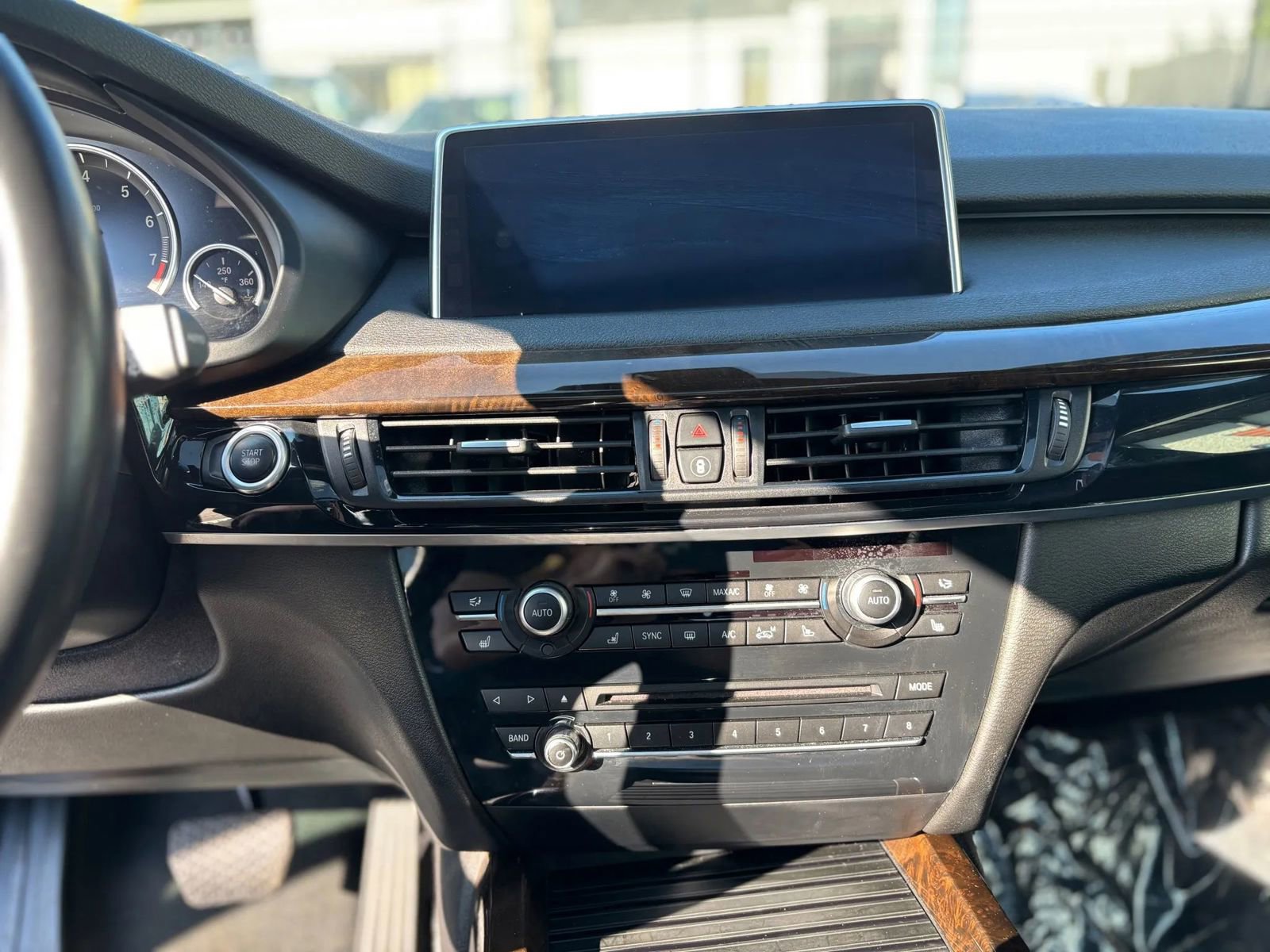 Used 2018 BMW X5 xDrive40e image 36