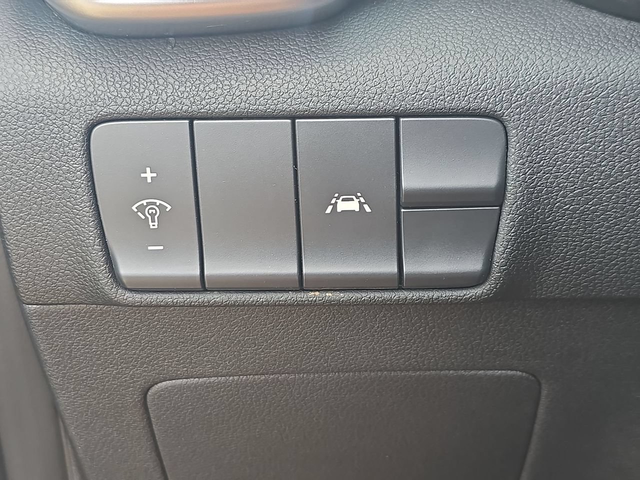 Used 2020 Kia Sportage LX FWD image 18