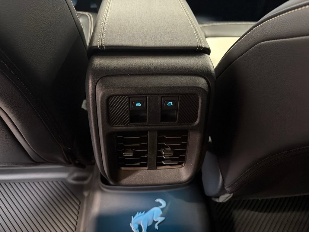 Used 2026 Ford Bronco Outer Banks w/ Sasquatch Package AWD/4WD image 16