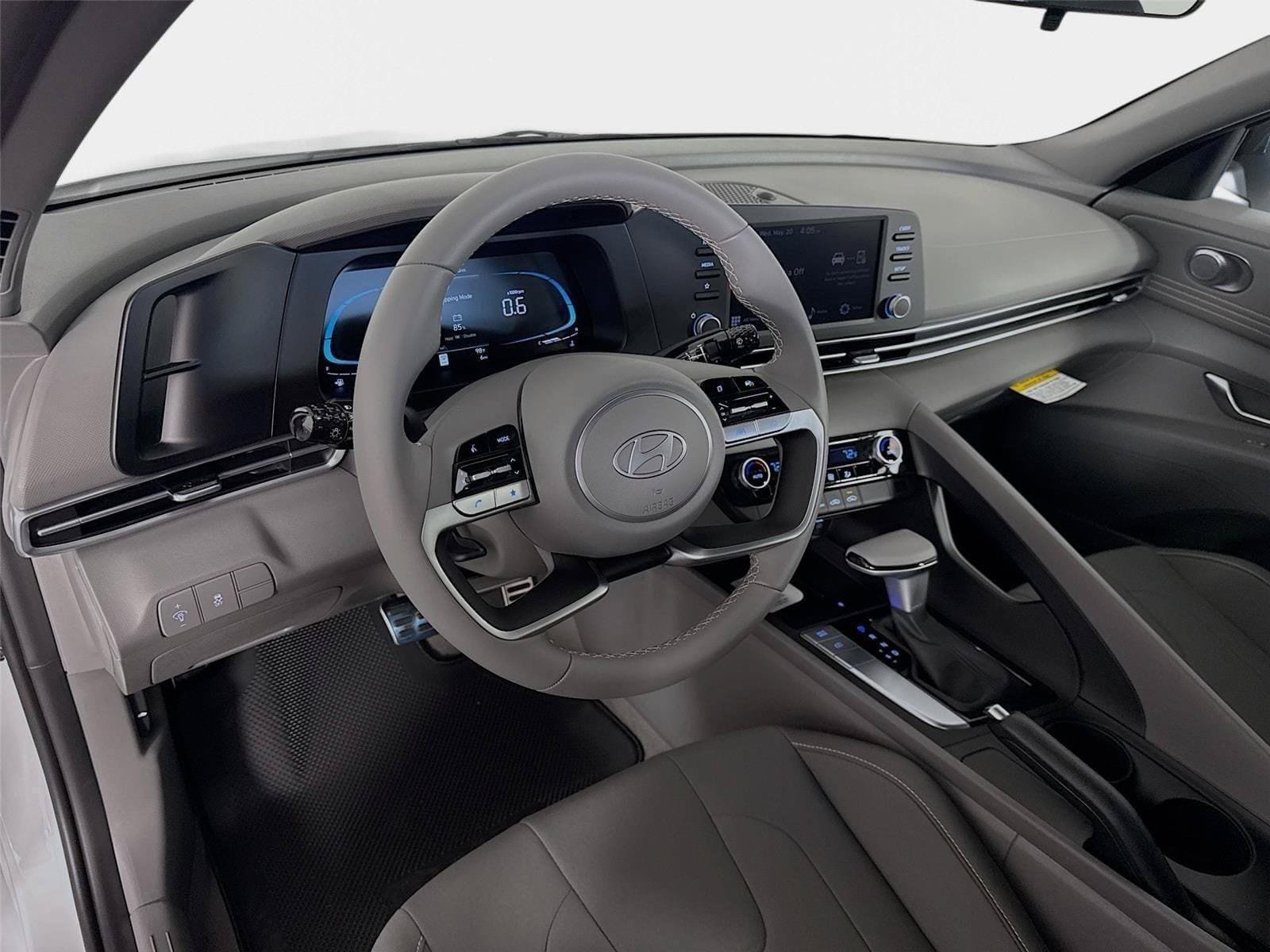 New 2026 Hyundai Elantra Sport FWD image 9