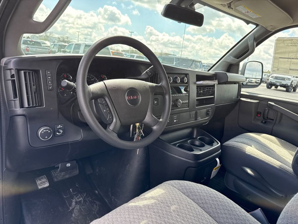 New 2026 GMC Savana 2500 w/ Driver Convenience Package RWD image 15