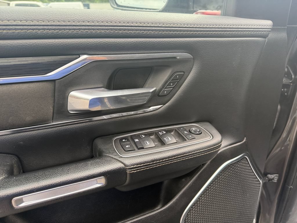 Used 2024 RAM 1500 Laramie RWD image 19