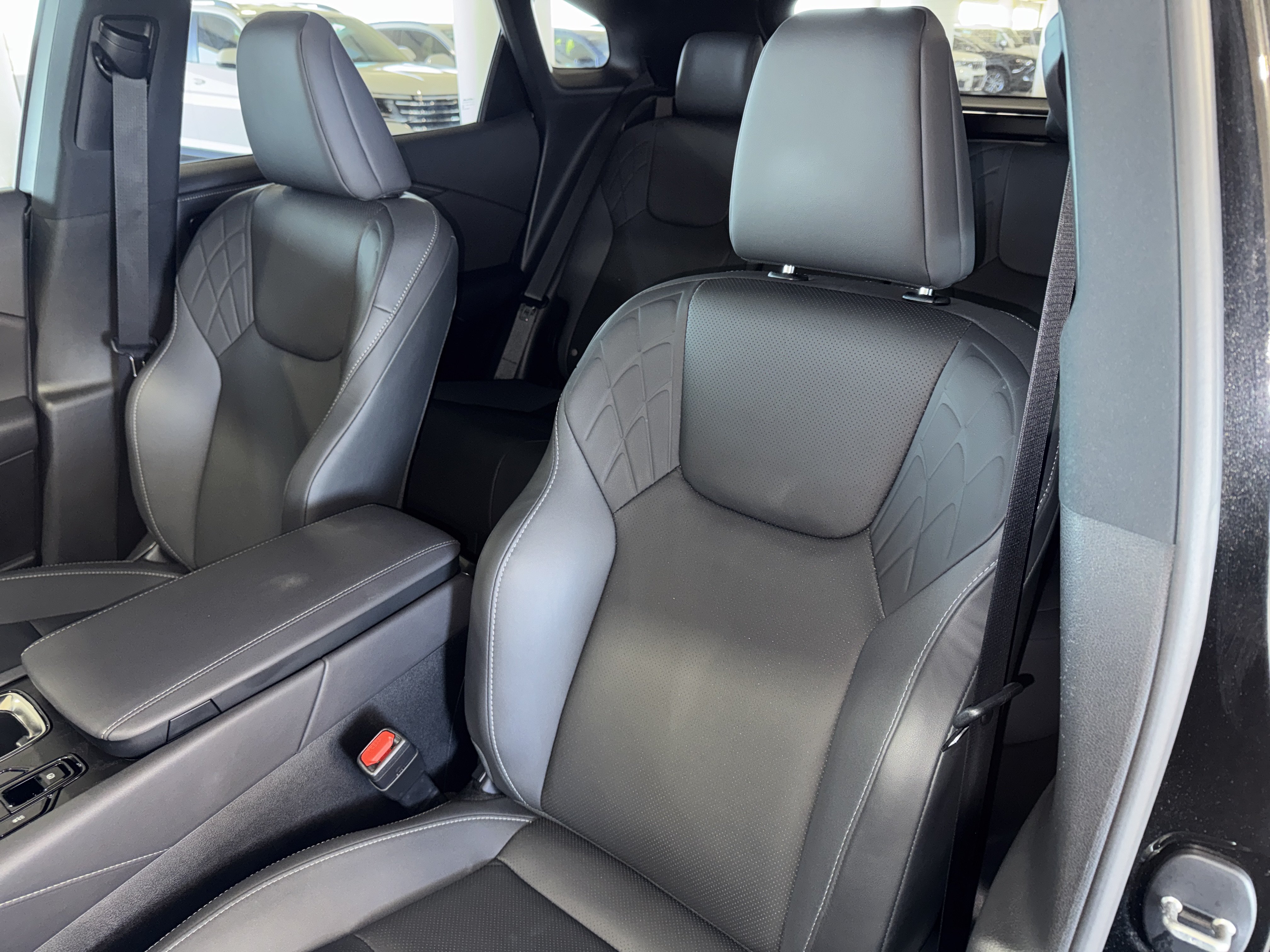 Used 2024 Lexus RX 350 Premium w/ Convenience Package FWD image 33