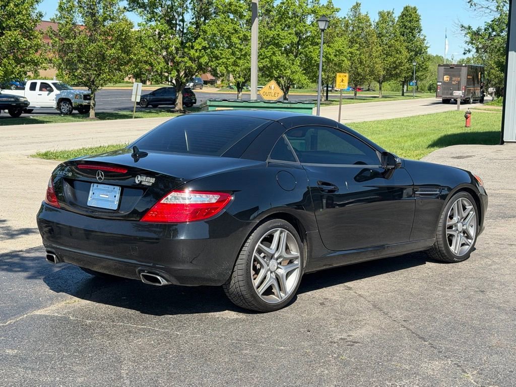 Used 2013 Mercedes-Benz SLK 250 image 6