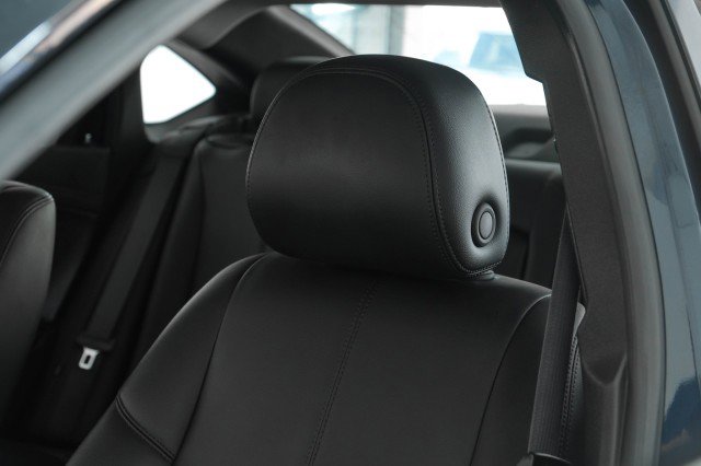 Used 2014 Chevrolet Impala LT w/ Convenience Package image 31