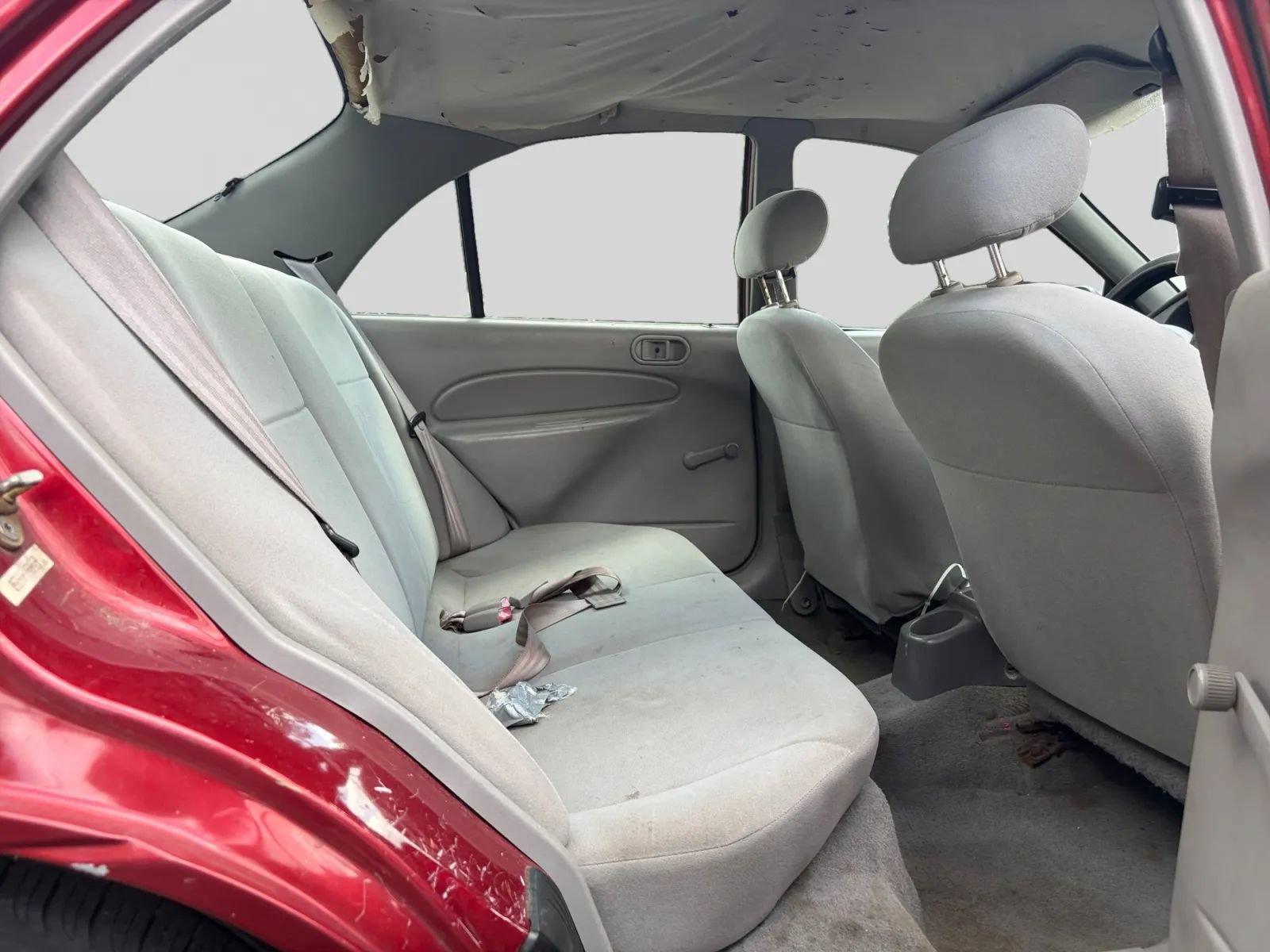 Used 2002 Ford Escort Sedan FWD image 18
