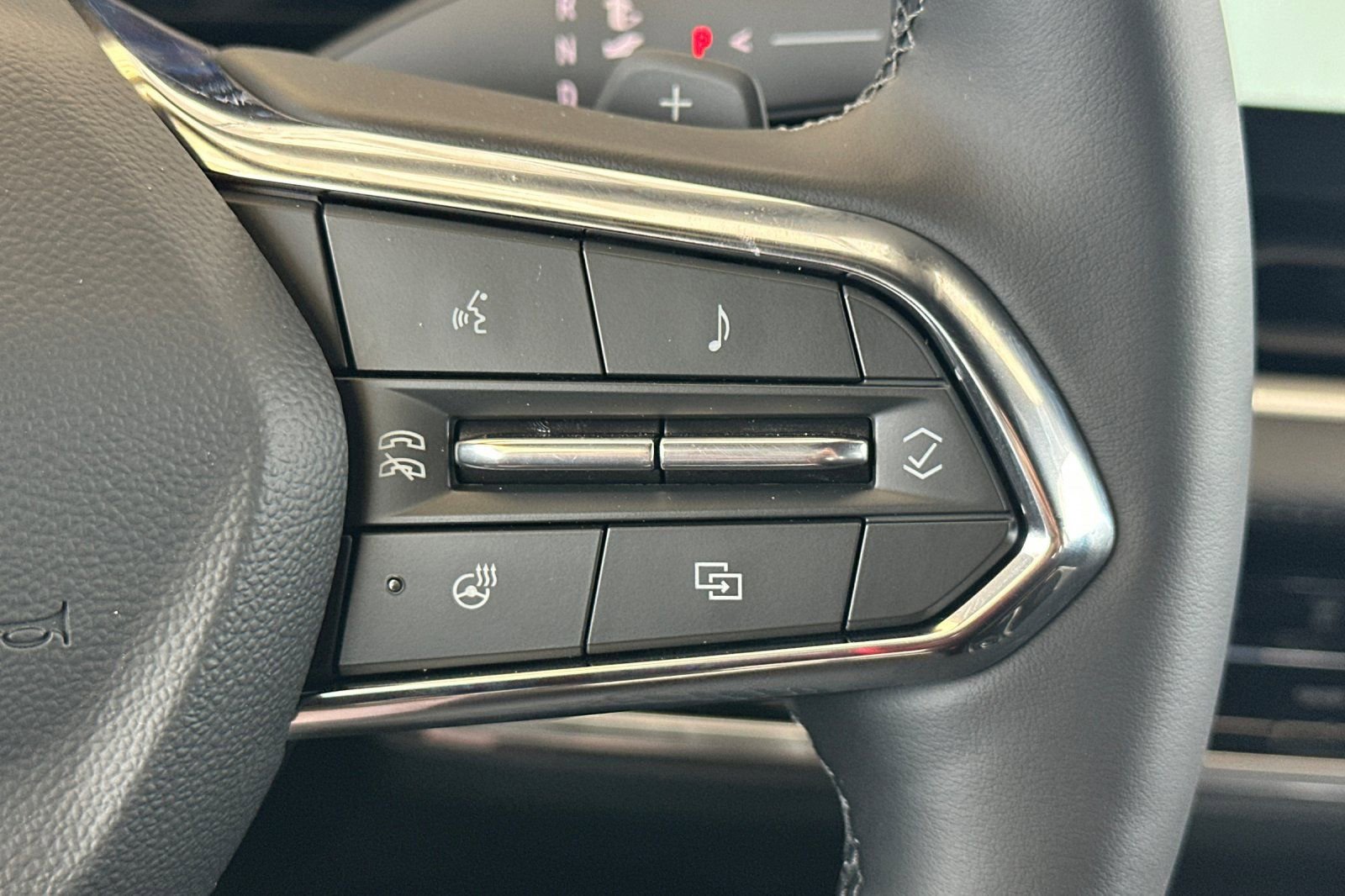 New 2026 Chevrolet Equinox LT AWD/4WD image 29