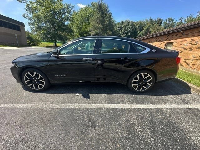 Used 2017 Chevrolet Impala Premier FWD image 34