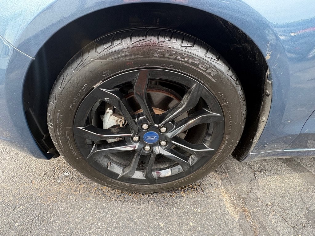 Used 2019 Ford Fusion SE w/ Equipment Group 151A FWD image 18