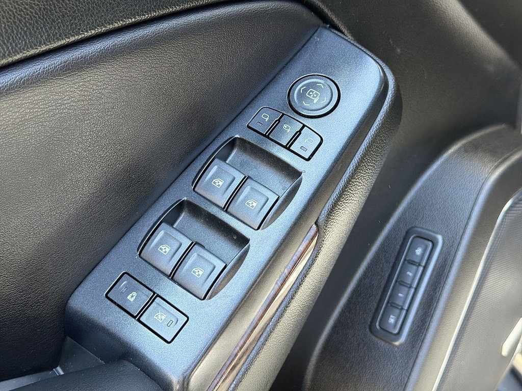 Used 2019 GMC Yukon XL SLT AWD/4WD image 22