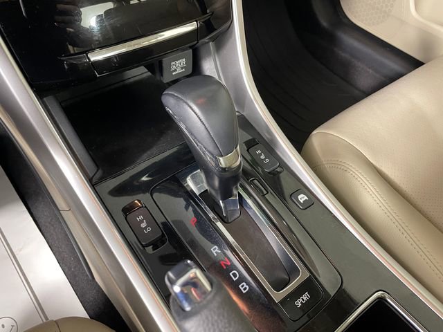 Certified 2017 Honda Accord Touring image 8