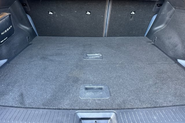 Used 2023 Nissan Ariya AWD/4WD image 17