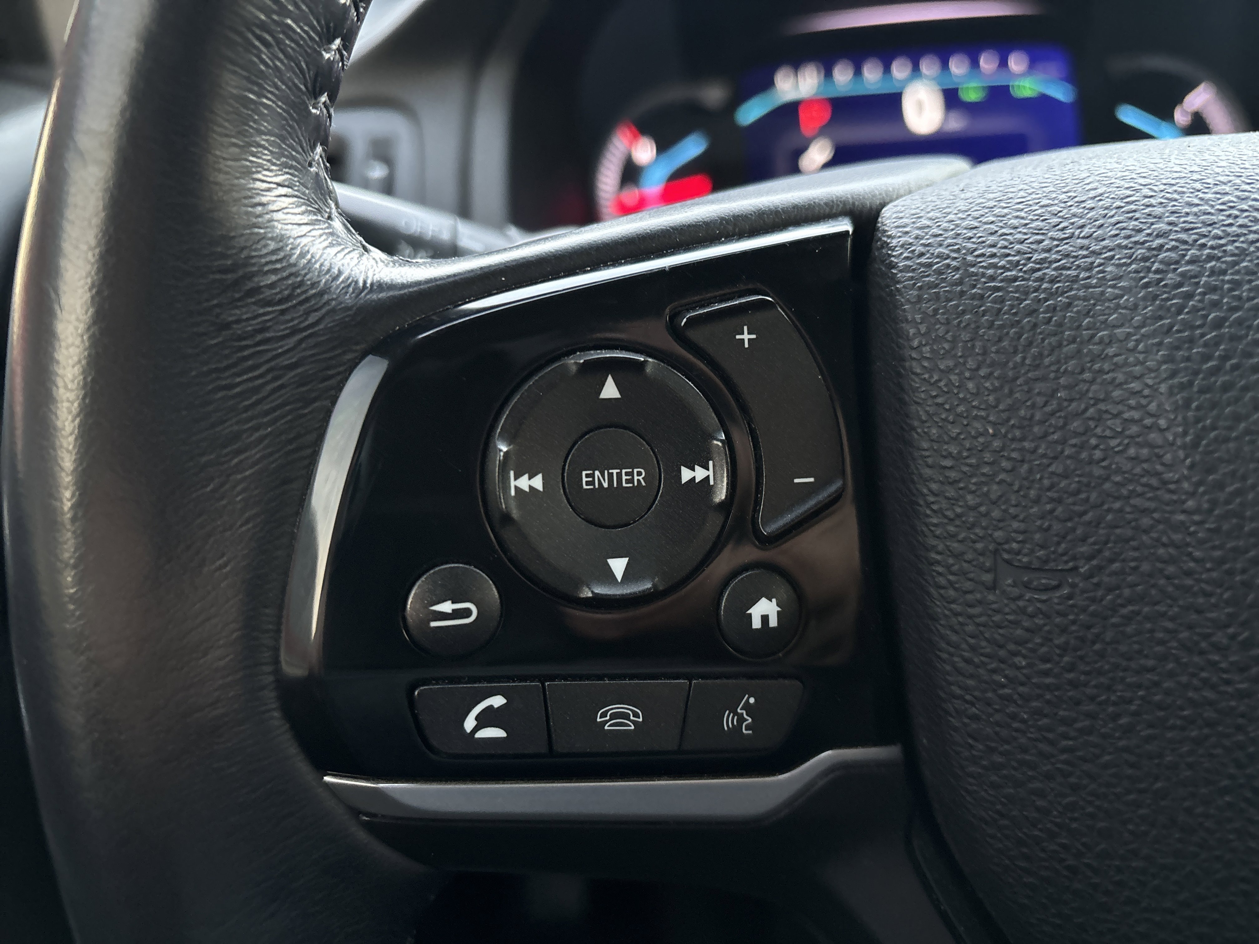 Used 2020 Honda Pilot Touring image 19