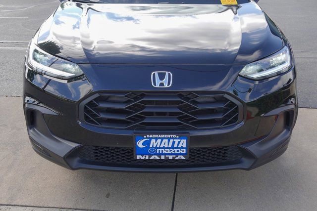 Used 2025 Honda HR-V Sport image 3