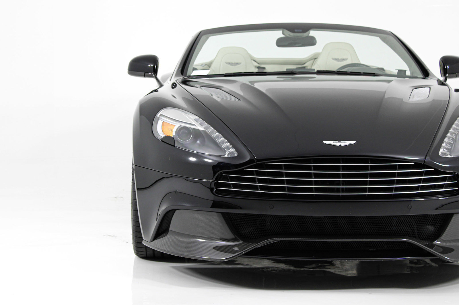 Used 2014 Aston Martin Vanquish Volante RWD image 21