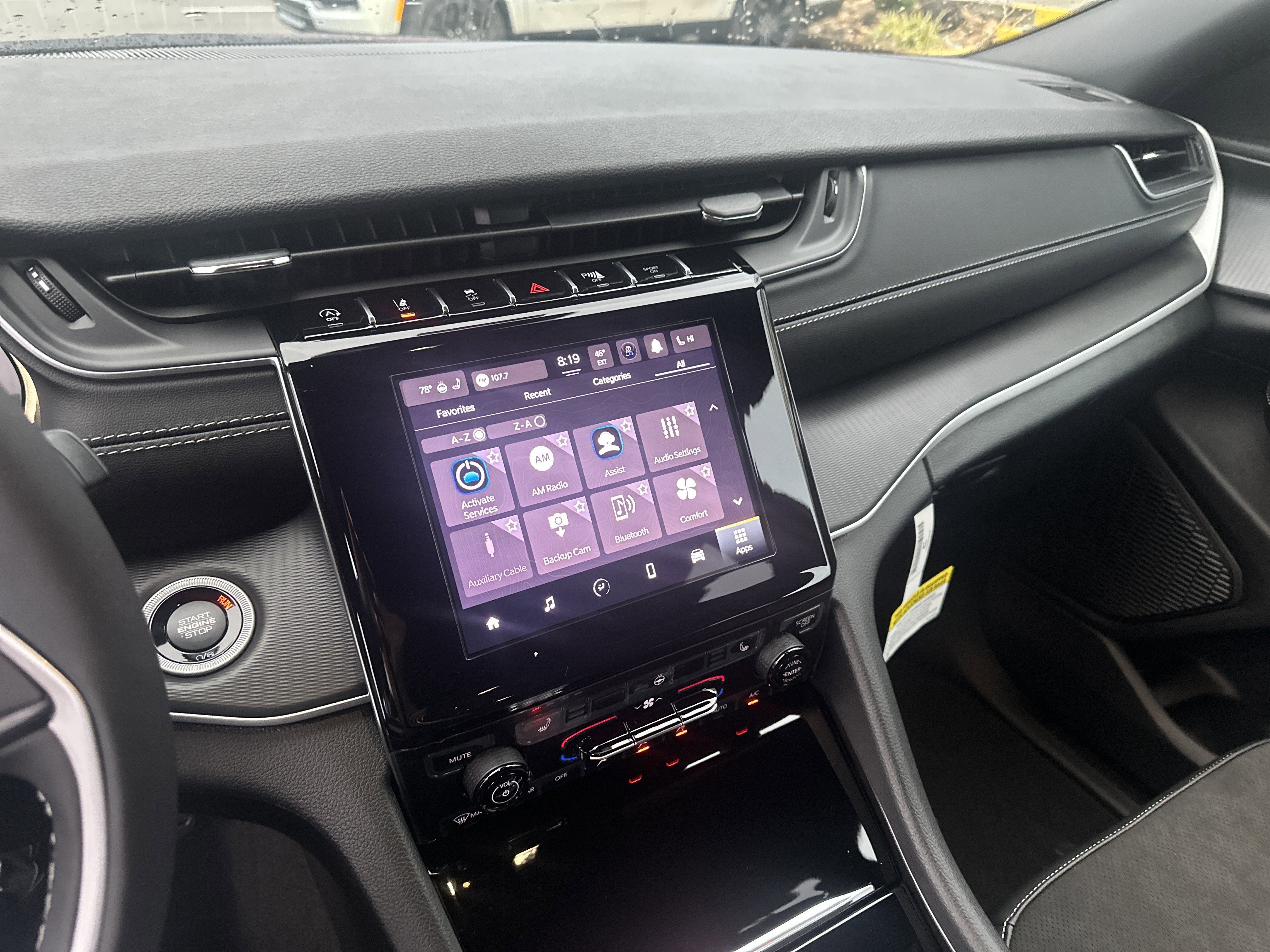 New 2025 Jeep Grand Cherokee Altitude AWD/4WD image 35