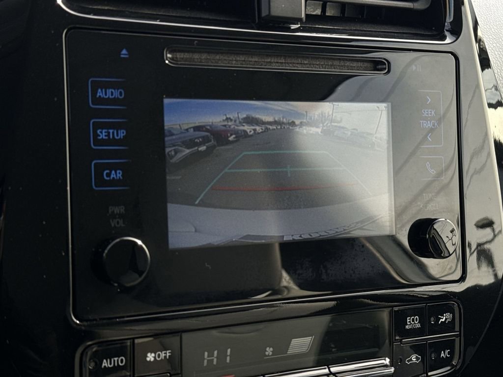 Used 2019 Toyota Prius XLE image 18