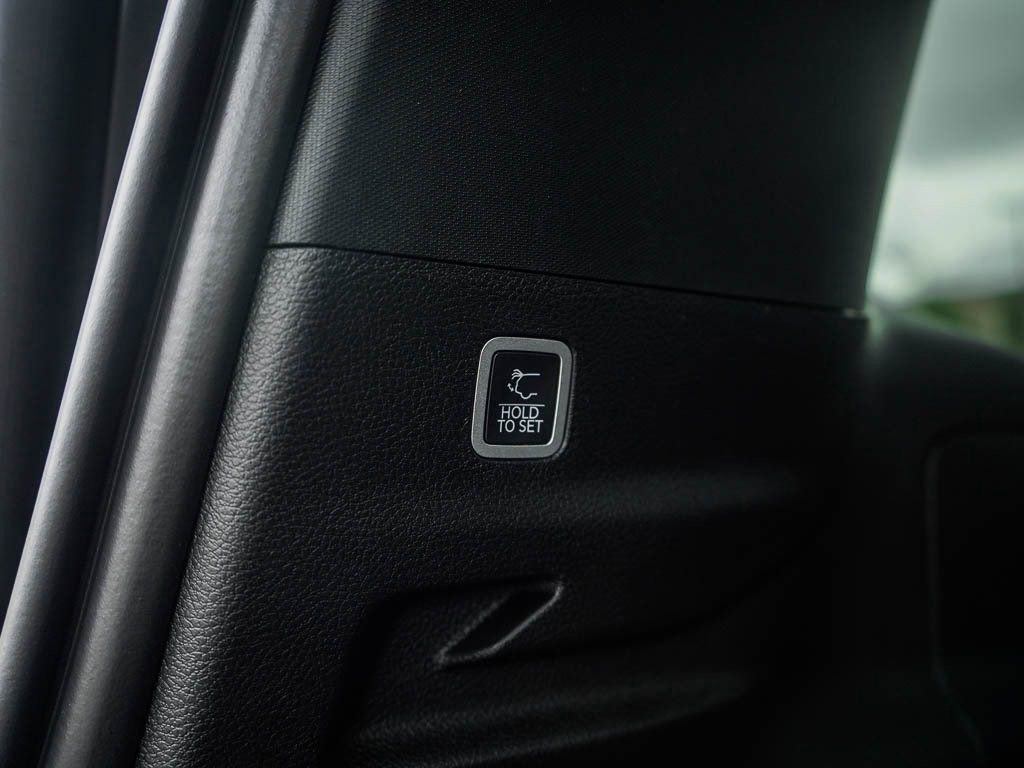 New 2026 Jeep Grand Wagoneer L Limited AWD/4WD image 8