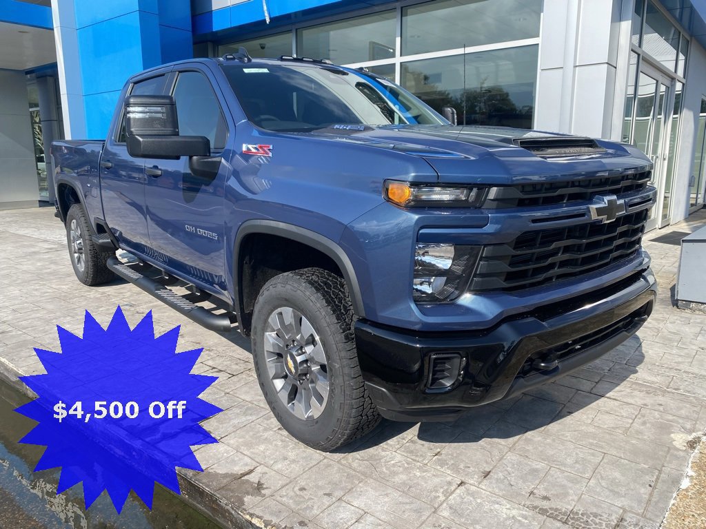 New 2025 Chevrolet Silverado 2500 Custom w/ Z71 Off-Road Package