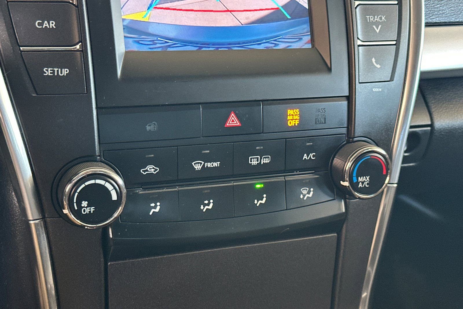 Used 2016 Toyota Camry SE image 16