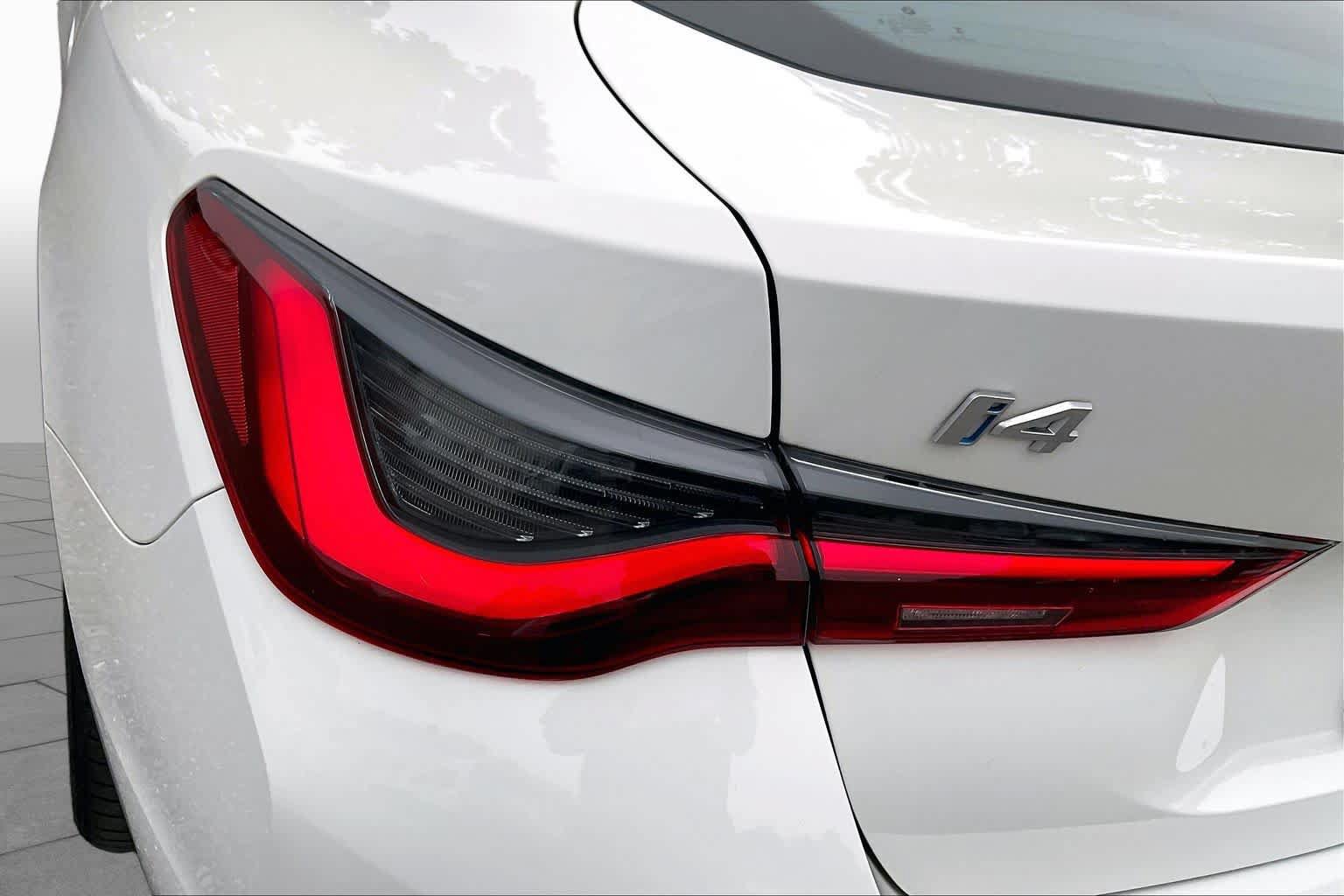 Used 2023 BMW i4 eDrive40 w/ Premium Package RWD image 29