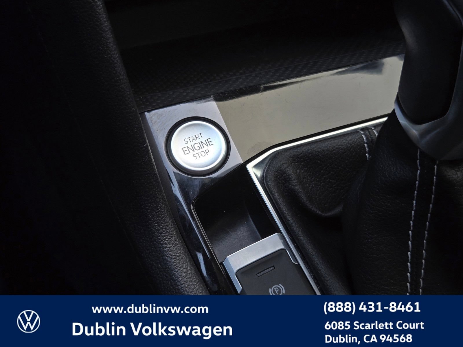 Certified 2023 Volkswagen Taos SE w/ Panoramic Sunroof Package AWD/4WD image 19
