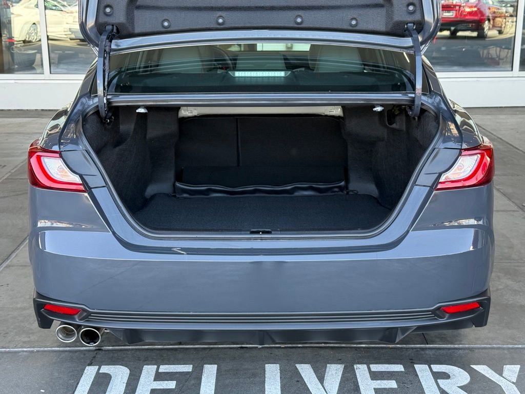 Certified 2025 Toyota Camry SE image 20