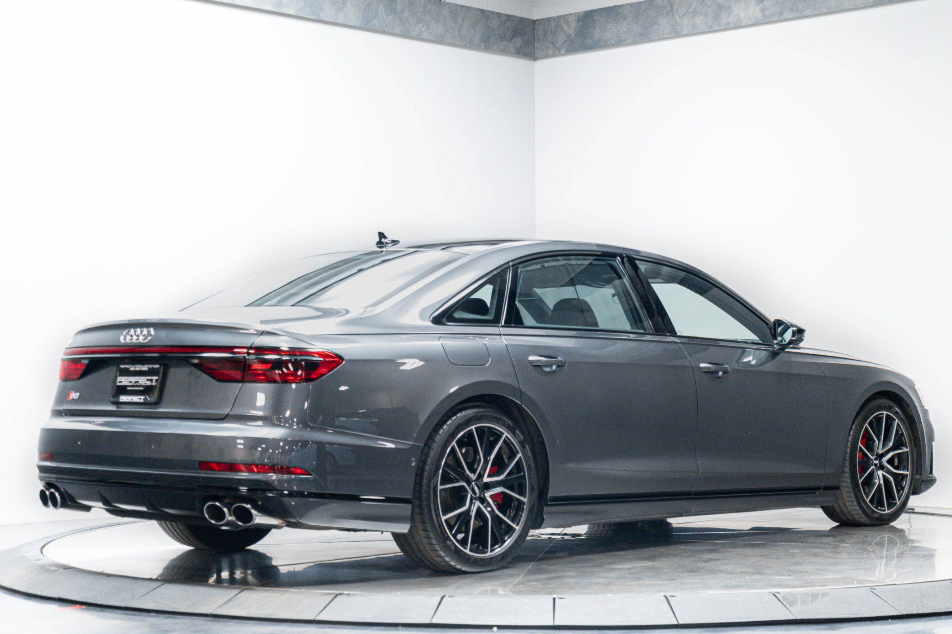Used 2020 Audi S8 L AWD/4WD image 19