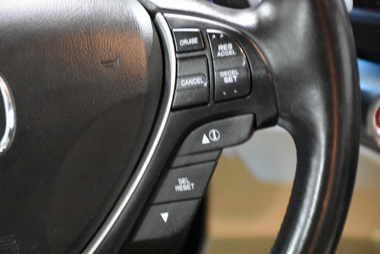 Used 2013 Acura ILX w/ Premium Package image 38