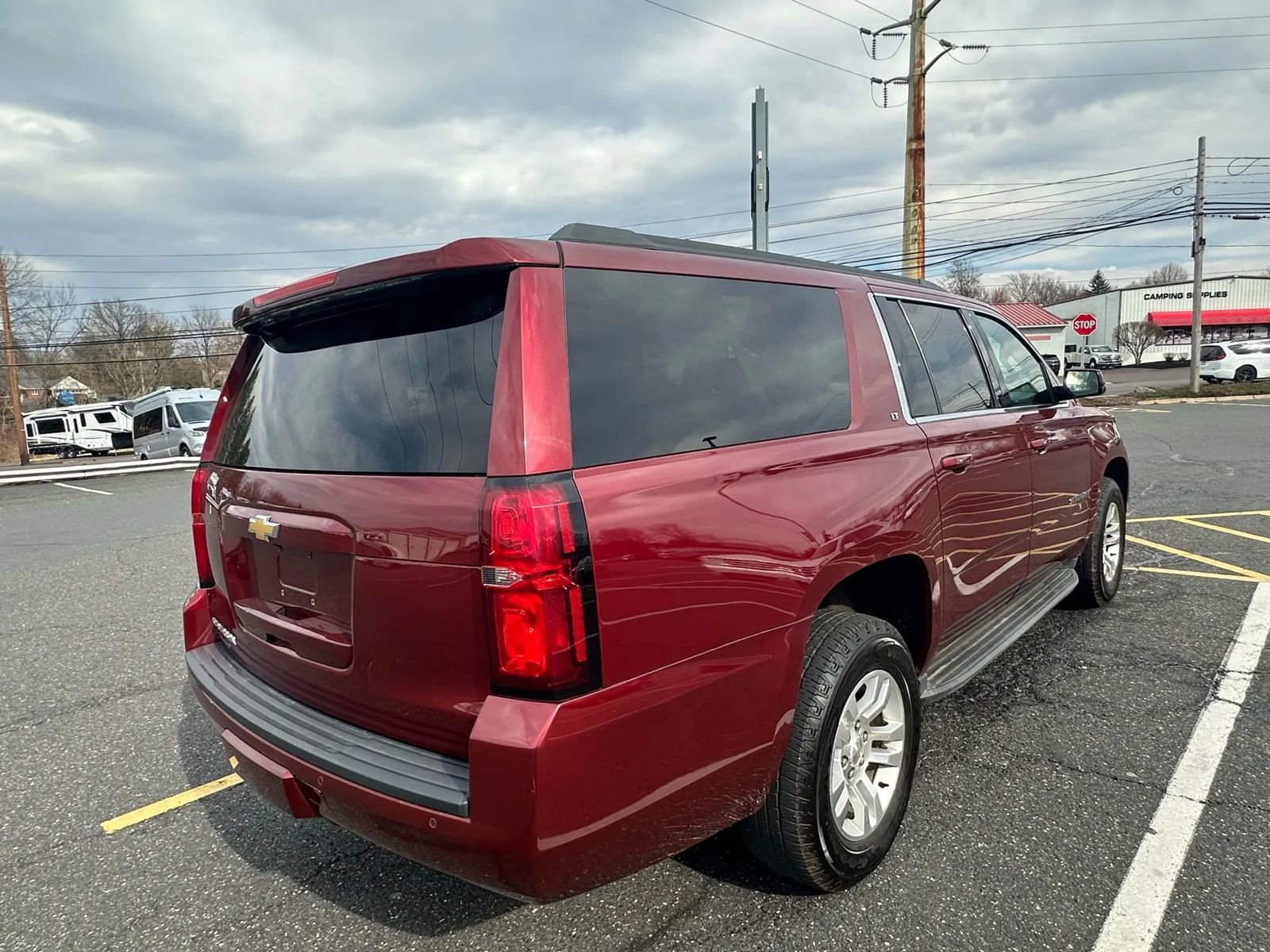 Used 2016 Chevrolet Suburban LT w/ Luxury Package image 6