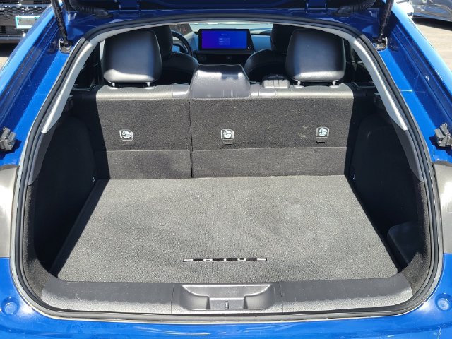 Used 2024 Toyota Prius XLE FWD image 25