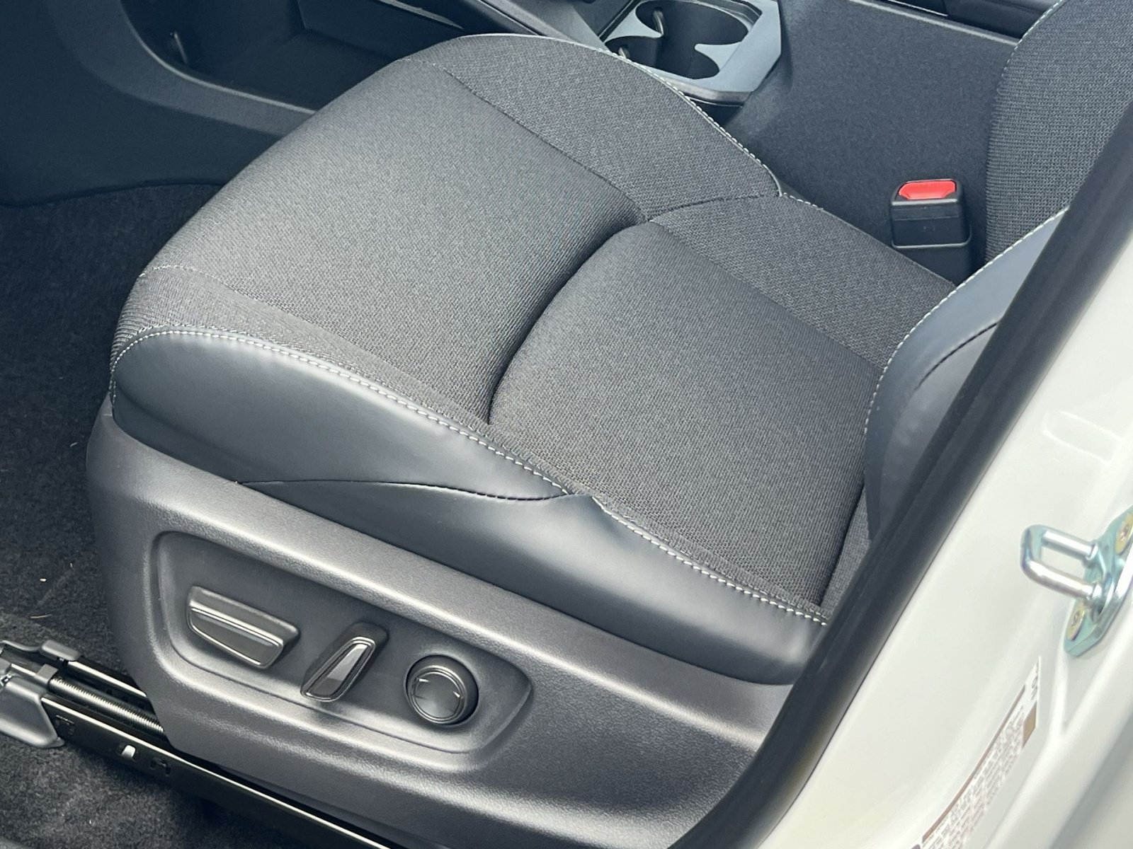 New 2026 Toyota C-HR AWD/4WD image 8