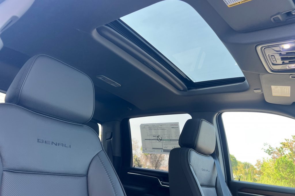 New 2026 GMC Sierra 2500 Denali w/ Technology Package image 13