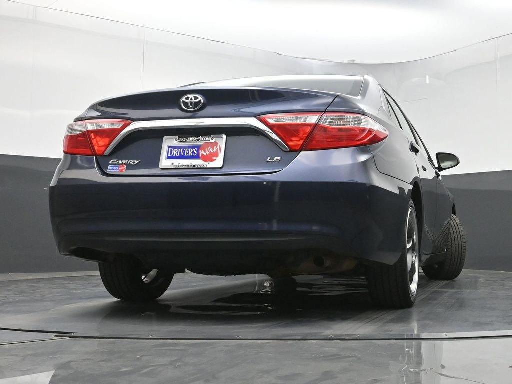 Used 2016 Toyota Camry LE image 24