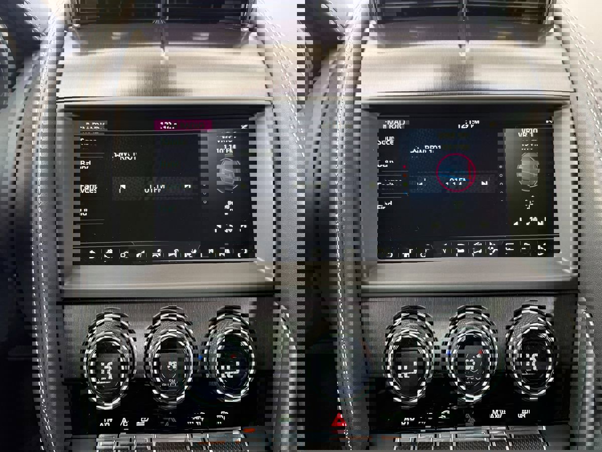 Used 2020 Jaguar F-TYPE Checkered Flag image 24