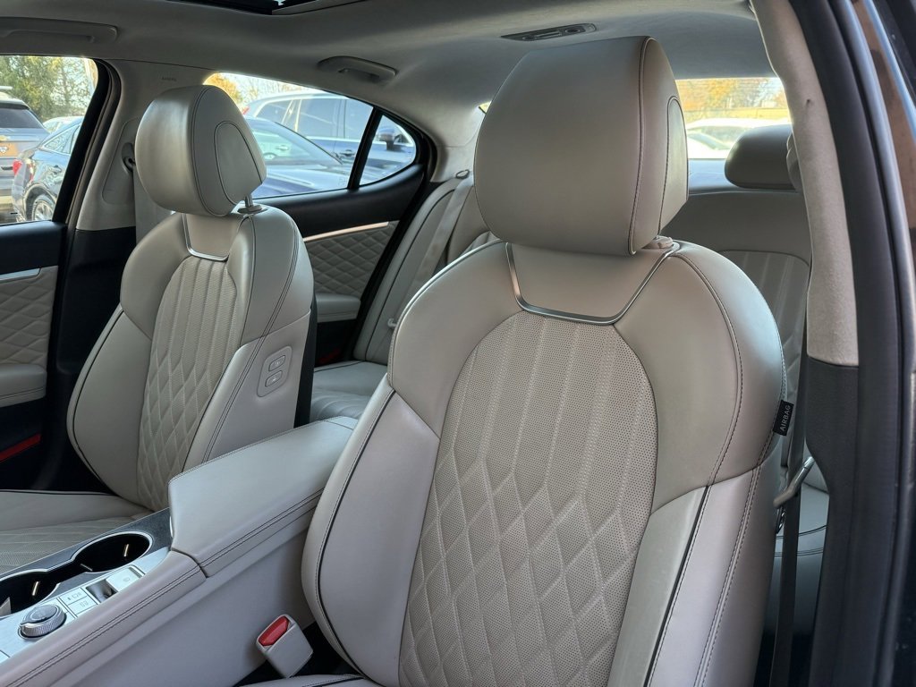Used 2020 Genesis G70 2.0T w/ Prestige Package image 12