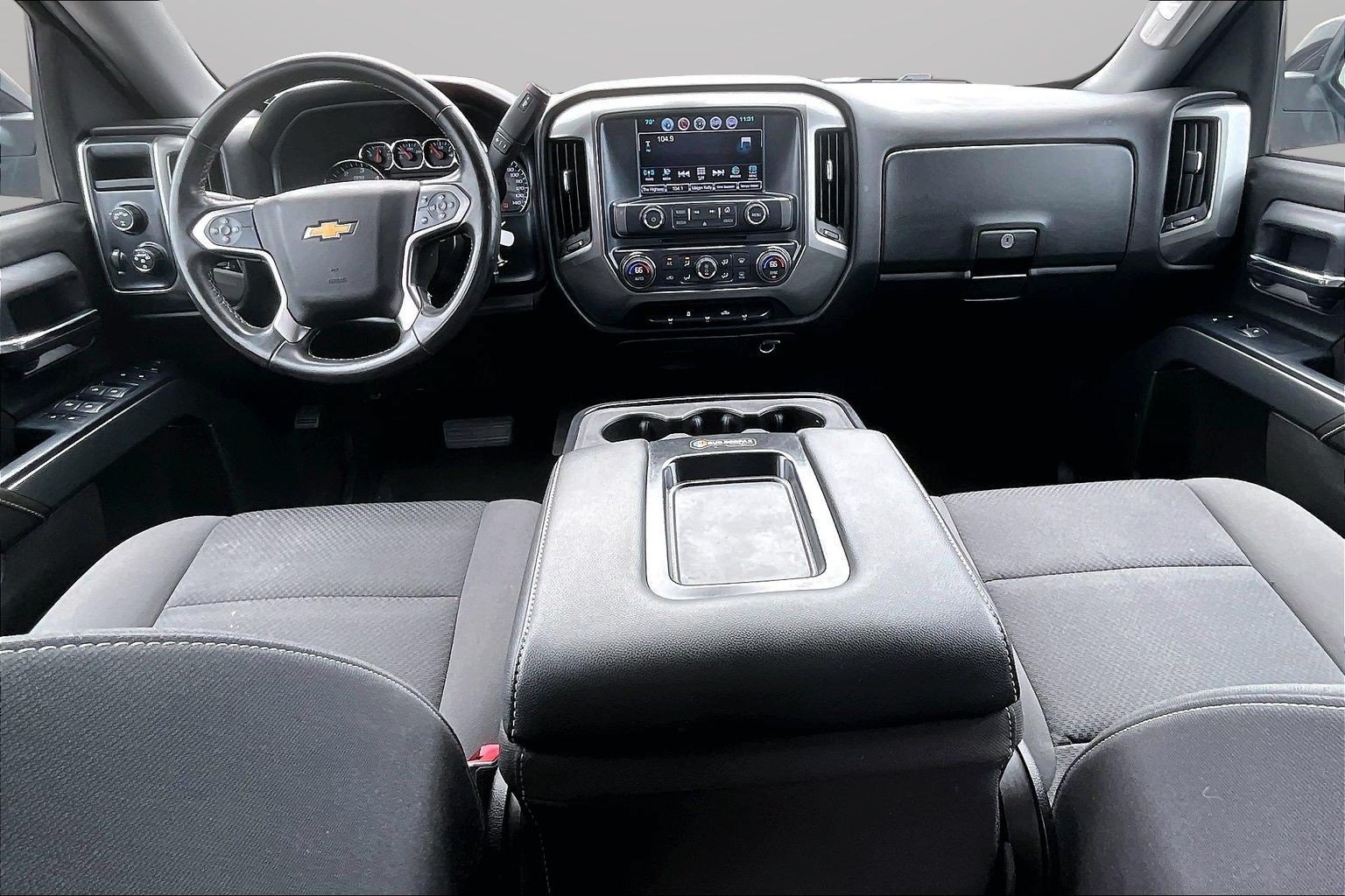 Used 2017 Chevrolet Silverado 1500 LT w/ LT Eassist Package AWD/4WD image 14