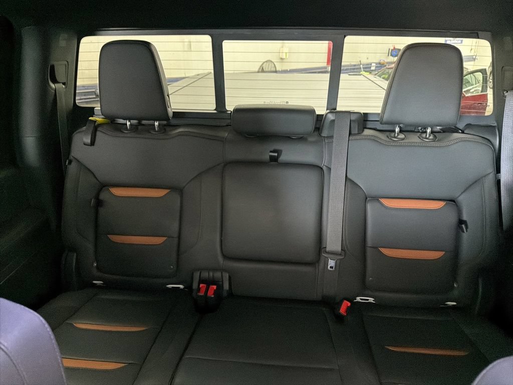 Used 2024 GMC Sierra 3500 AT4 w/ AT4 Premium Plus Package AWD/4WD image 13