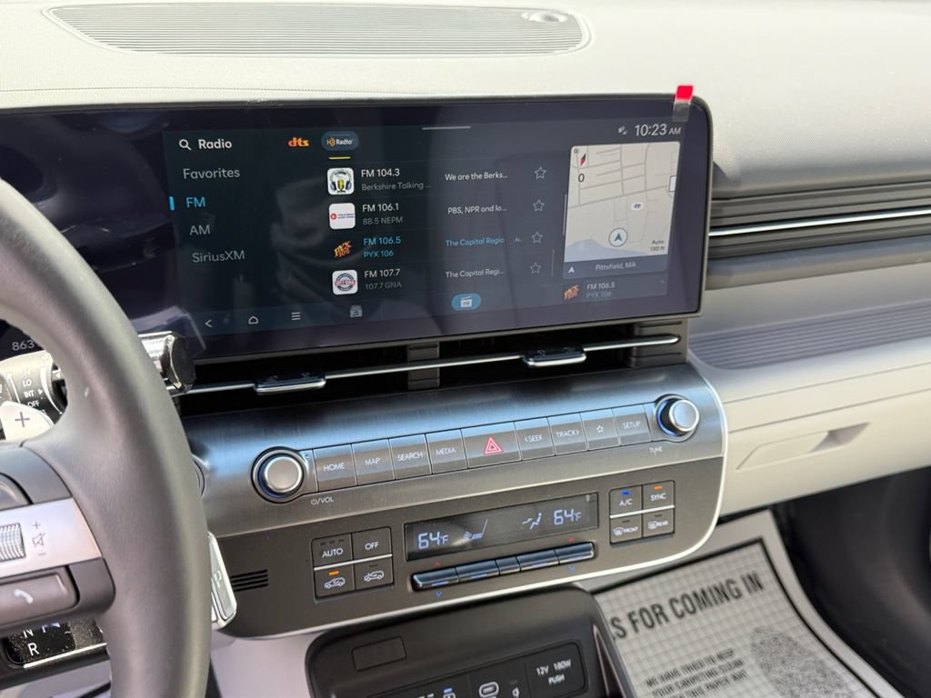 Used 2025 Hyundai Kona Limited AWD/4WD image 30